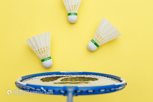 社交媒体上 社交媒体上